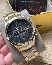Cargar imagen en el visor de la galería, Reloj para hombre, acero inoxidable, color gold, case grande 48mm.