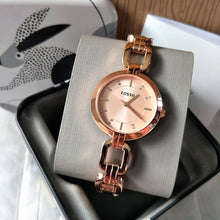 Cargar imagen en el visor de la galería, Reloj para mujer, color rose gold, acero inoxidable, case mediano 32 mm.
