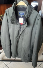 Cargar imagen en el visor de la galería, Chaqueta térmica, a prueba de agua, para hombre, marca IZOD talla XL color verde oscuro