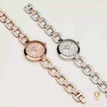 Cargar imagen en el visor de la galería, Reloj para mujer, color rose gold, acero inoxidable, case mediano 32 mm.