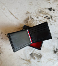 Cargar imagen en el visor de la galería, Billetera de cuero para hombre Tommy Hilfiger