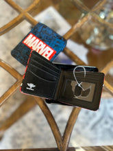 Cargar imagen en el visor de la galería, Billetera para hombre Marvel / Spiderman
