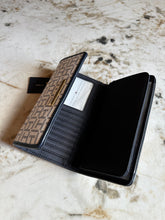 Cargar imagen en el visor de la galería, Billetera para mujer color azul Tommy Hilfiger