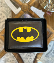 Cargar imagen en el visor de la galería, Billetera para hombre Batman, con licencia oficial