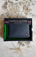 Billetera de cuero para hombre marca Tommy Hilfiger