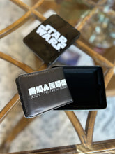 Cargar imagen en el visor de la galería, Billetera para hombre Star Wars, con licencia oficial