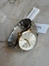 Cargar imagen en el visor de la galería, Reloj para hombre de tres agujas, de acero inoxidable bicolor. Case 44mm.