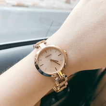Cargar imagen en el visor de la galería, Reloj para mujer, color rose gold, acero inoxidable, case mediano 32 mm.