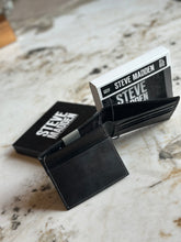 Cargar imagen en el visor de la galería, Billetera de cuero para hombre, color negro, marca Steve Maden
