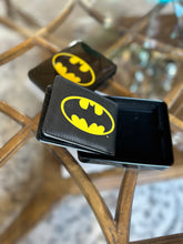 Cargar imagen en el visor de la galería, Billetera para hombre Batman, con licencia oficial