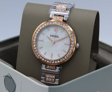 Cargar imagen en el visor de la galería, Reloj para mujer en dos tonos: silver y rose gold, acero inoxidable, con dial color blanco madre perla. Case mediano 34mm.