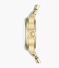 Cargar imagen en el visor de la galería, Reloj para mujer, color gold, acero inoxidable, esfera plateada texturizada, case mediano 30 mm.