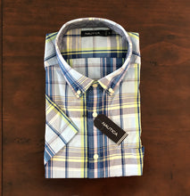Cargar imagen en el visor de la galería, Camisa mangas cortas Nautica, tallas M, XL y 2XL