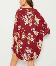 Cargar imagen en el visor de la galería, Kimono estampado color bordó tallas M y XL (Shein Premium)