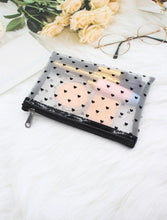 Cargar imagen en el visor de la galería, Estuche para maquillaje con diseño de corazones