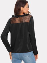 Cargar imagen en el visor de la galería, Blusa negra talla S