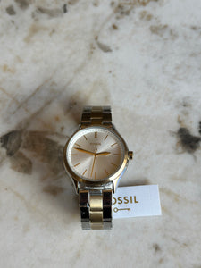 Reloj para hombre de tres agujas, de acero inoxidable bicolor. Case 44mm.