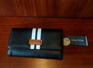 Billetera para mujer Nautica color negro