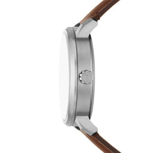 Cargar imagen en el visor de la galería, Reloj para hombre multifunción, esfera verde y correa de cuero marrón. Caja plateada de 43 mm.
