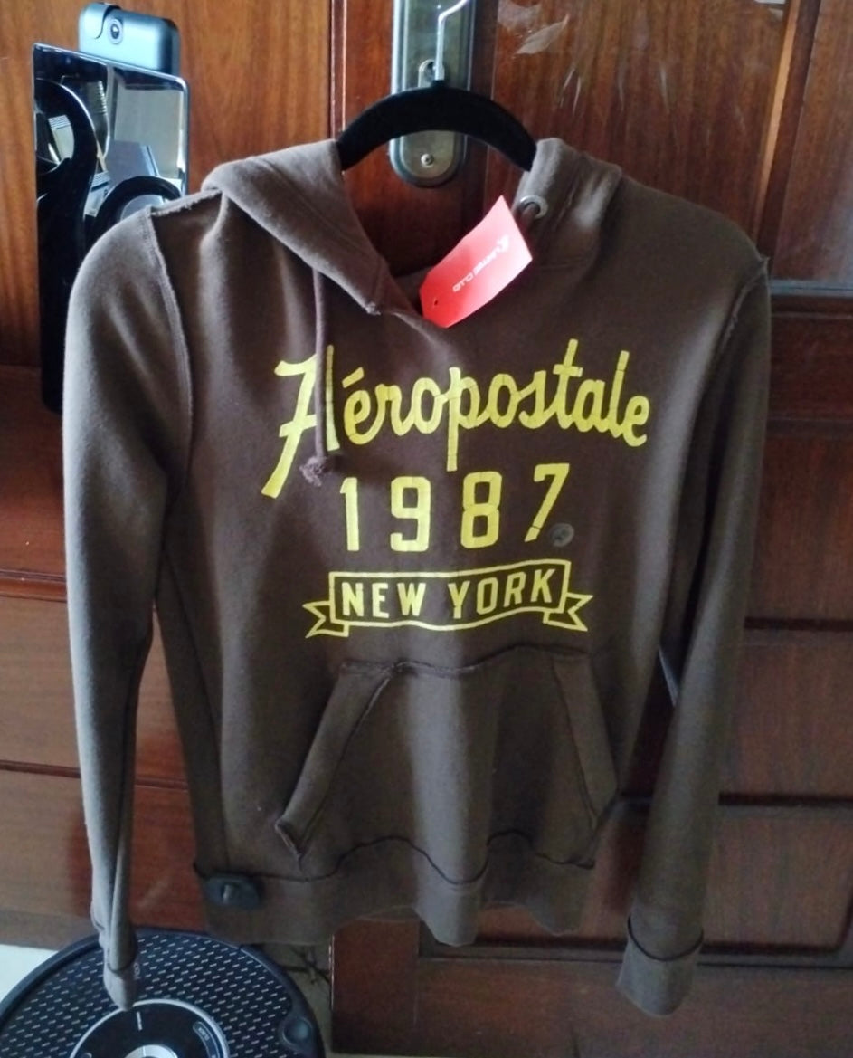 Canguro Aeropostale color marrón, tallas XS y L