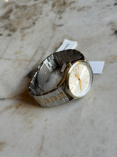 Cargar imagen en el visor de la galería, Reloj para hombre de tres agujas, de acero inoxidable bicolor. Case 44mm.
