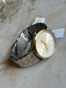 Reloj para hombre de tres agujas, de acero inoxidable bicolor. Case 44mm.