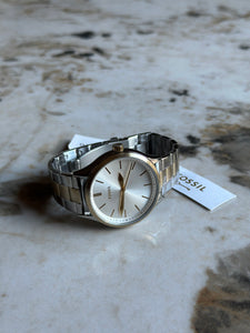 Reloj para hombre de tres agujas, de acero inoxidable bicolor. Case 44mm.