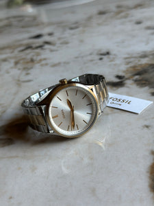 Reloj para hombre de tres agujas, de acero inoxidable bicolor. Case 44mm.