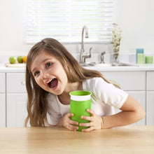Cargar imagen en el visor de la galería, Vaso mágico color verde 296 ml. para 12 meses en adelante
