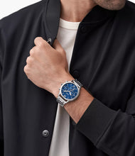 Cargar imagen en el visor de la galería, Reloj para hombre multifunción, esfera azul y pulsera de acero inoxidable plateado. Caja de 44 mm.
