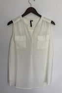 Blusa sin mangas talla M (Americana)