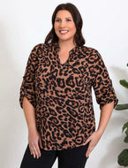 Blusa larga, mangas 3/4 animal print talla 1X (2XL)