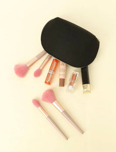 Estuche para maquillaje color negro