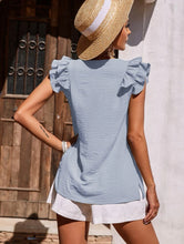 Cargar imagen en el visor de la galería, Blusa Luana cuello en V con volado en las mangas tallas S y XL  (Shein Premium)
