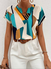 Cargar imagen en el visor de la galería, Blusa con estampado geométrico talla XL  (Shein Premium)
